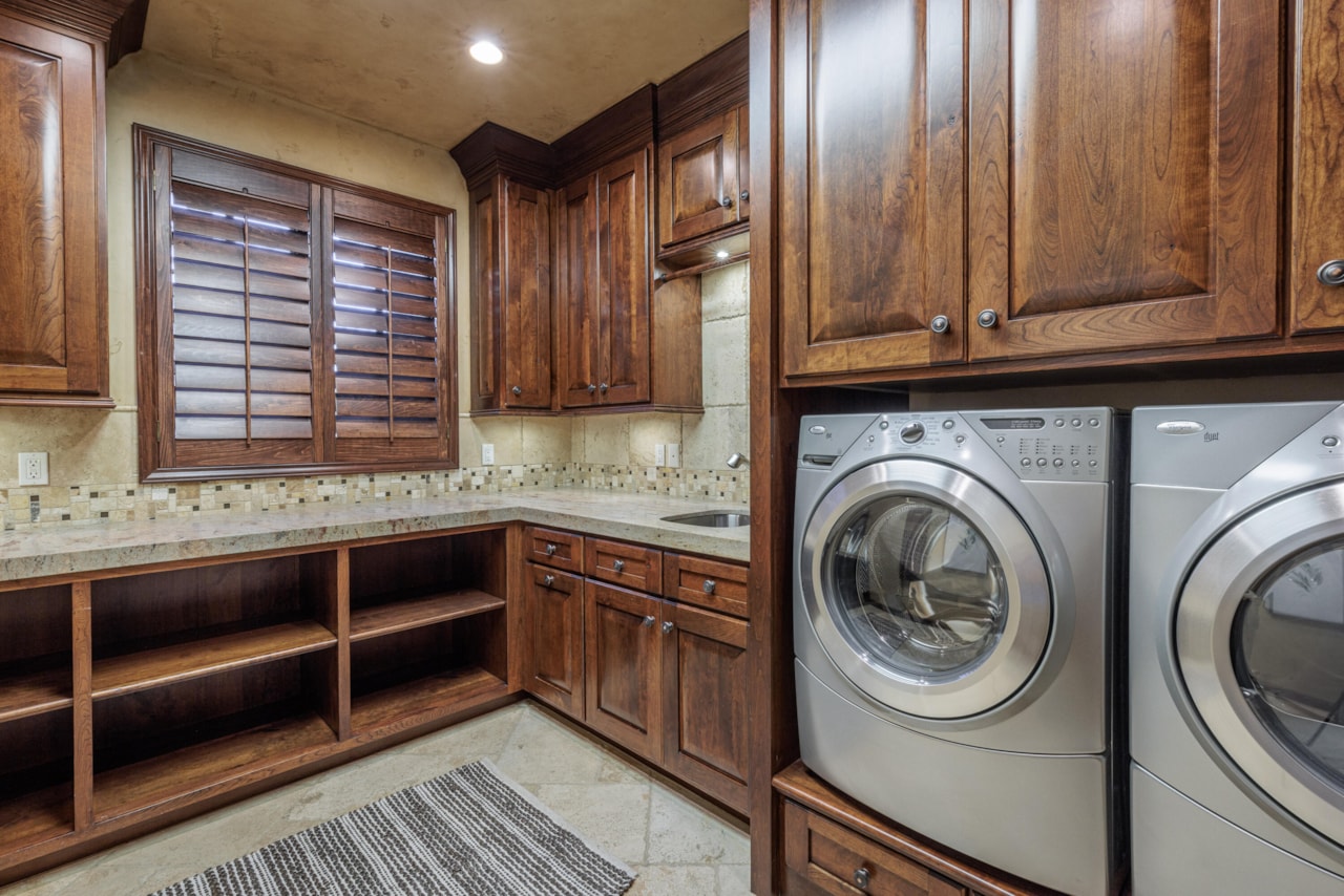 4943 N Long Sky CIR St George, UT 84770 home for sale, MLS#24-256449 - Erika Rogers Photo 16