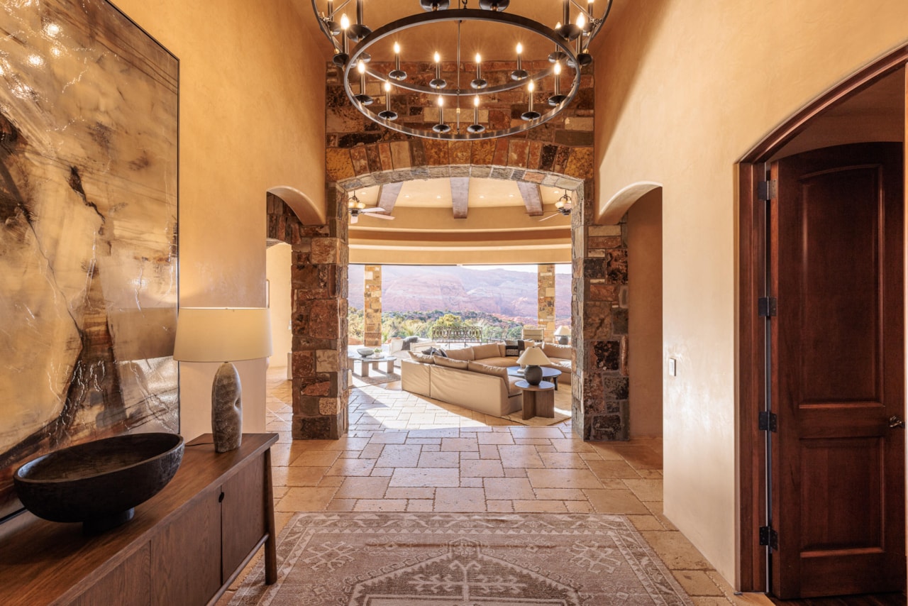 4943 N Long Sky CIR St George, UT 84770 home for sale, MLS#24-256449 - Erika Rogers Photo 19