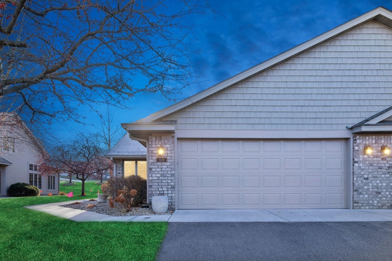 Eagan Deerwood Twnhms | MLS 6633071 | 1570 Antler Point | Zip Code 55122