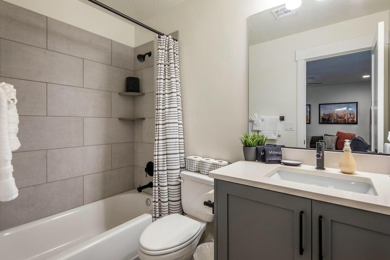 1377 E Vista Roja Washington, UT 84780 home for sale, MLS#24-256489 - Erika Rogers Photo 10