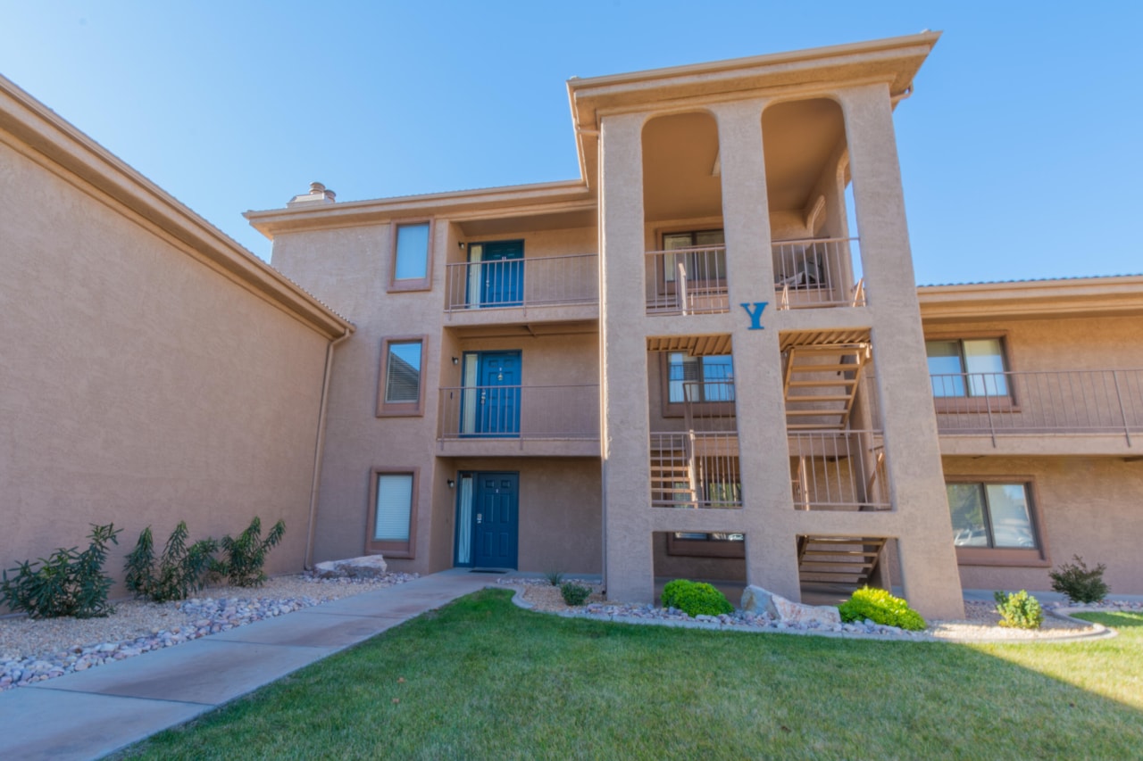 860 S Village #y-8 St George, UT 84770 condo for sale, MLS#24-256770 - Erika Rogers