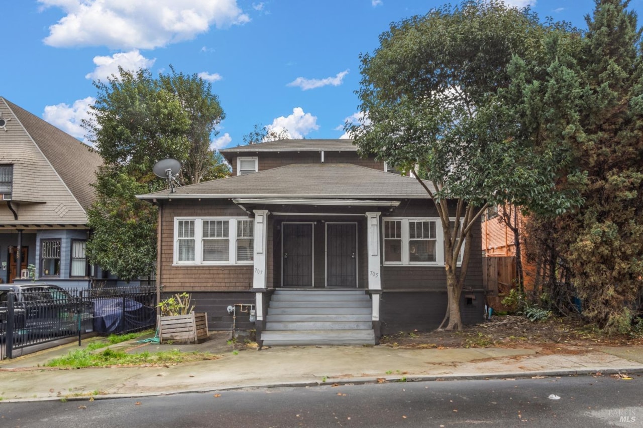 707 Virginia Street in Vallejo, CA 94590