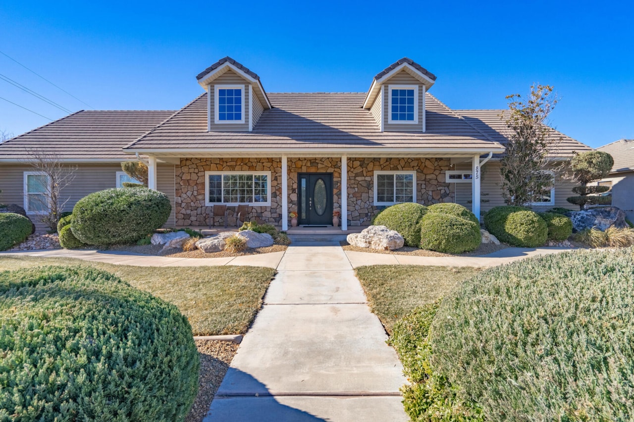 875 Country LN Santa Clara, UT 84765 home for sale, MLS#25-257615 - Erika Rogers Photo 16