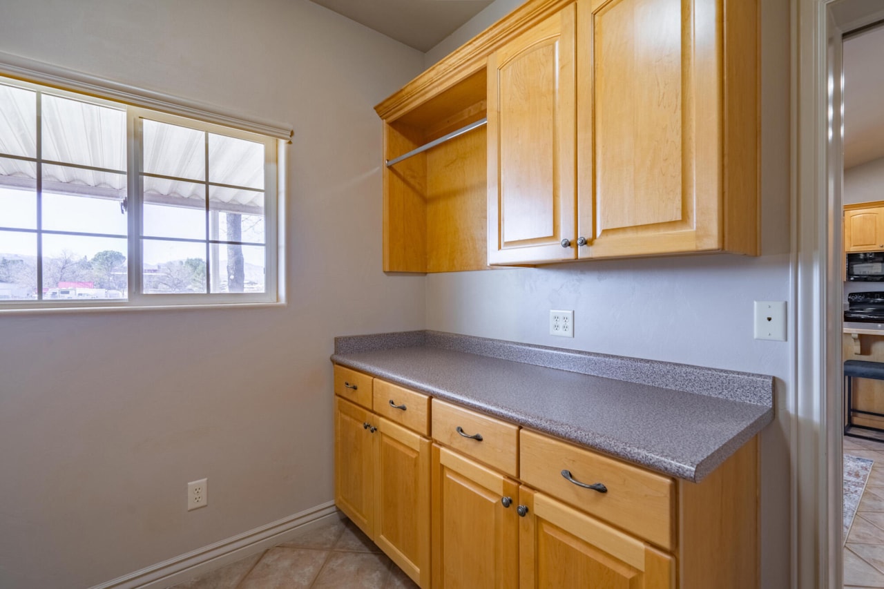 875 Country LN Santa Clara, UT 84765 home for sale, MLS#25-257615 - Erika Rogers Photo 33