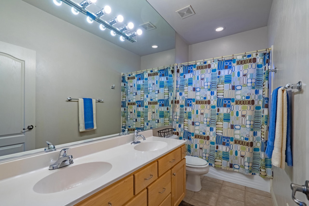 875 Country LN Santa Clara, UT 84765 home for sale, MLS#25-257615 - Erika Rogers Photo 49