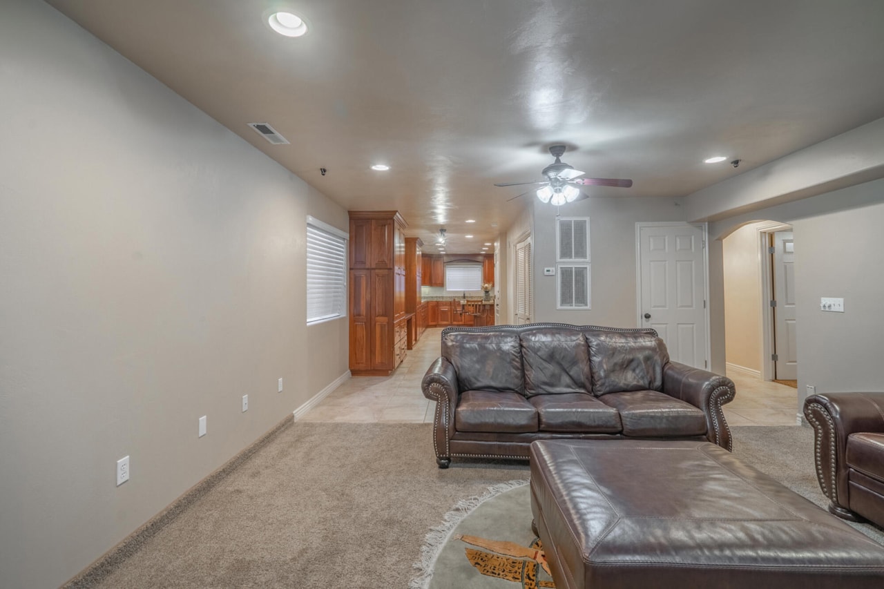 875 Country LN Santa Clara, UT 84765 home for sale, MLS#25-257615 - Erika Rogers Photo 65