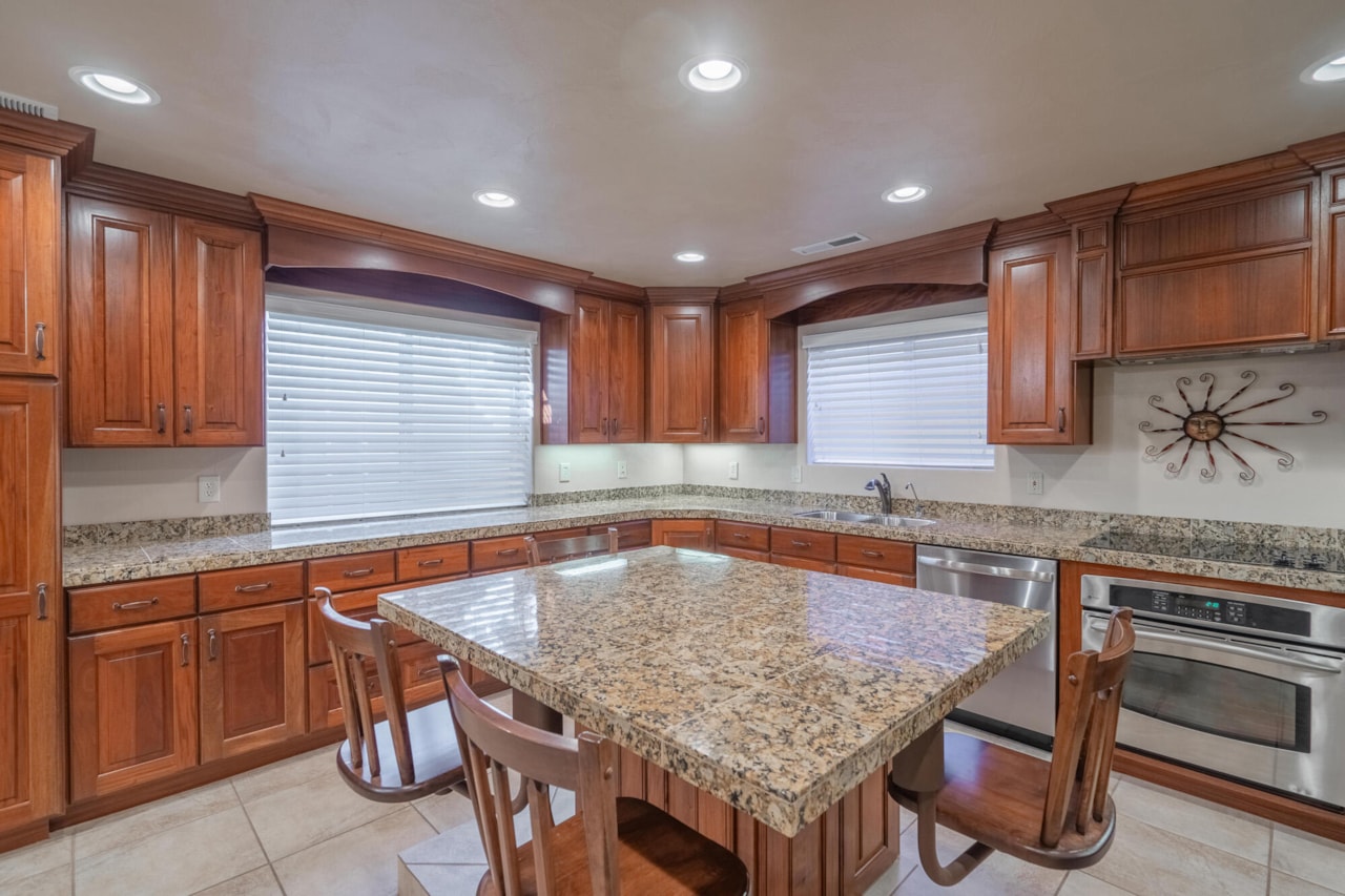 875 Country LN Santa Clara, UT 84765 home for sale, MLS#25-257615 - Erika Rogers Photo 69