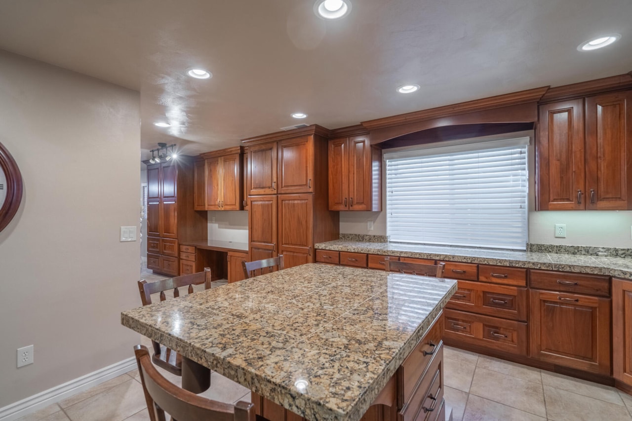 875 Country LN Santa Clara, UT 84765 home for sale, MLS#25-257615 - Erika Rogers Photo 71