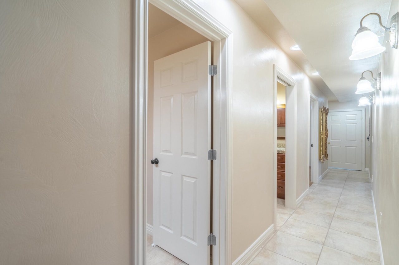 875 Country LN Santa Clara, UT 84765 home for sale, MLS#25-257615 - Erika Rogers Photo 75