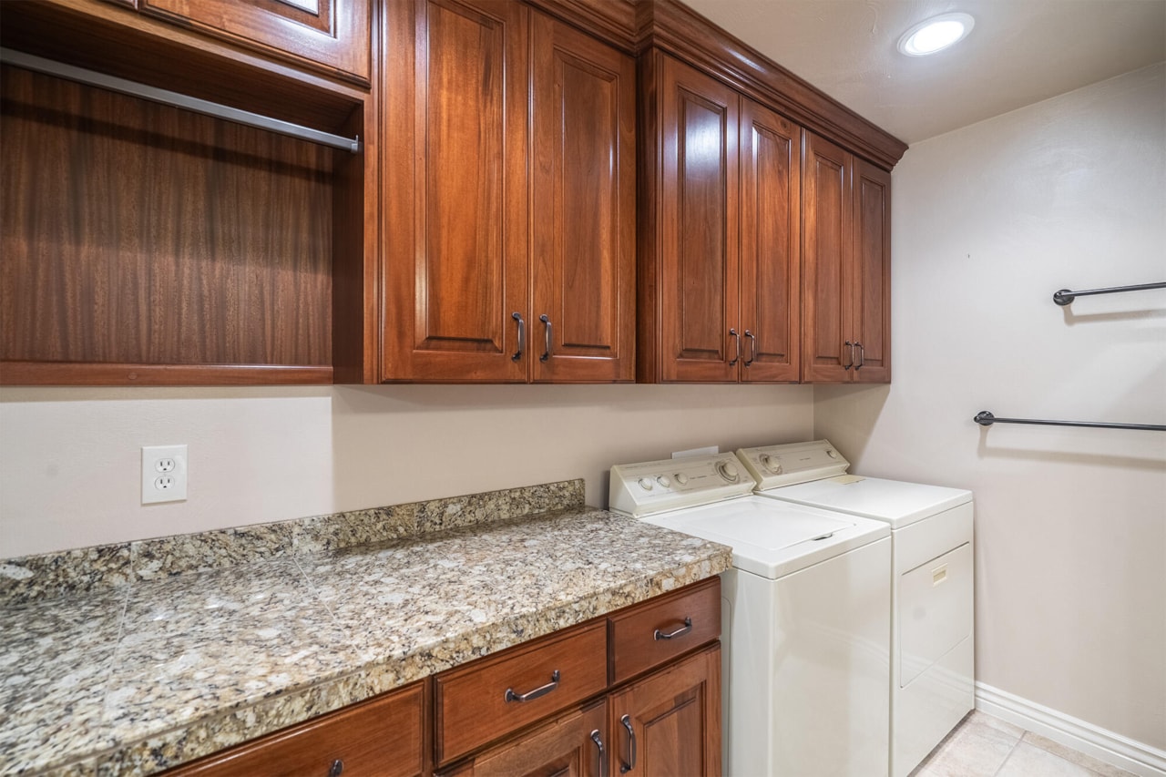 875 Country LN Santa Clara, UT 84765 home for sale, MLS#25-257615 - Erika Rogers Photo 80