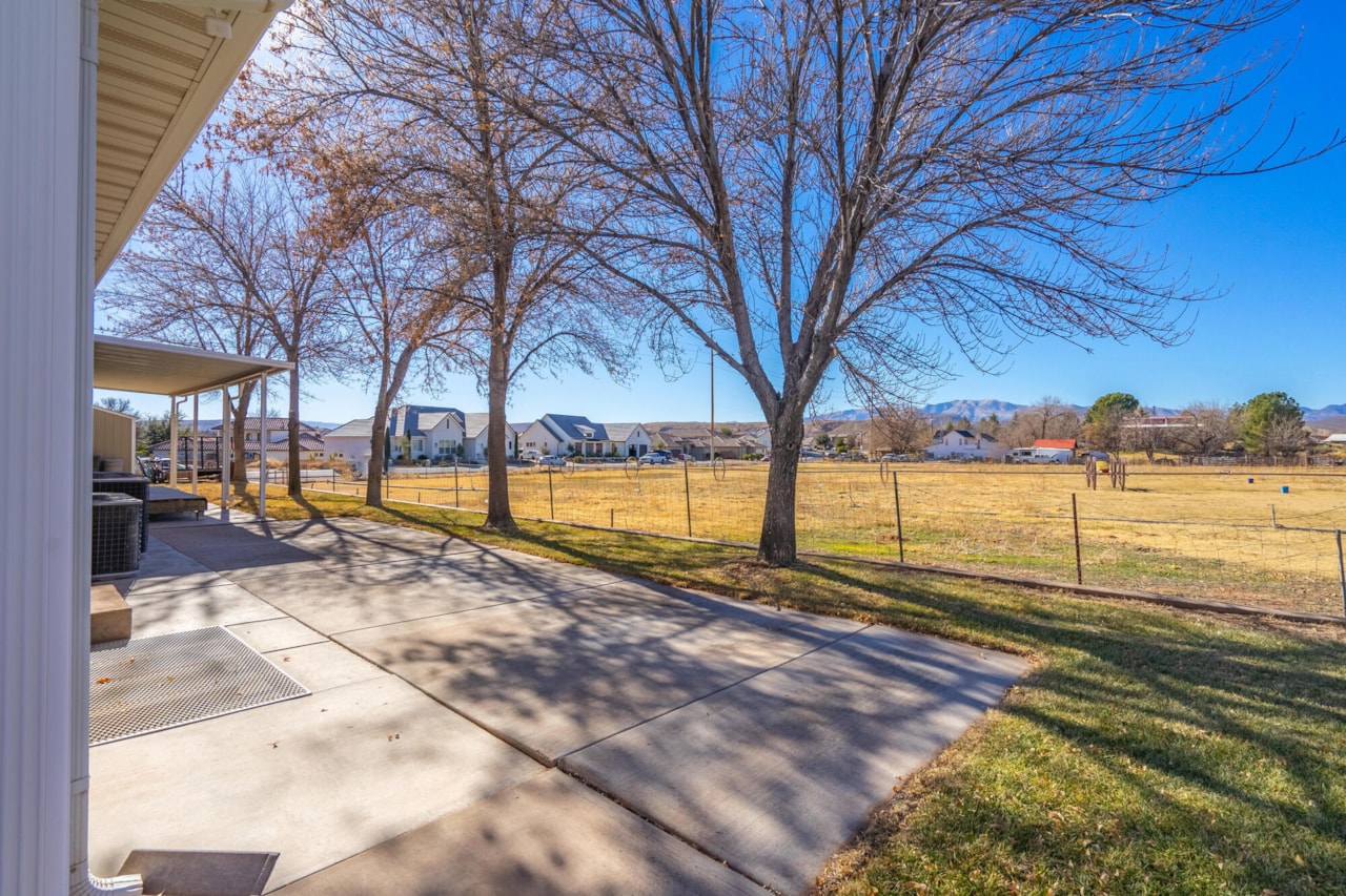 875 Country LN Santa Clara, UT 84765 home for sale, MLS#25-257615 - Erika Rogers Photo 99