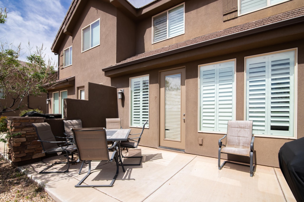 2094 N Coral Ridge Washington, UT 84780 home for sale, MLS#25-258009 - Erika Rogers Photo 19