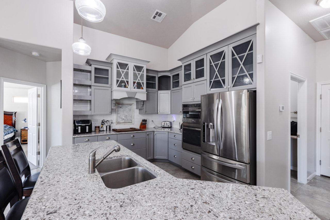 833 W 4100  S St George, UT 84770 home for sale, MLS#25-258602 - Erika Rogers Photo 14