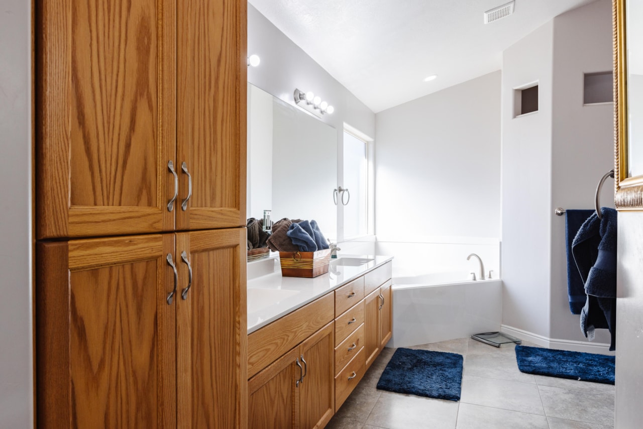 833 W 4100  S St George, UT 84770 home for sale, MLS#25-258602 - Erika Rogers Photo 19