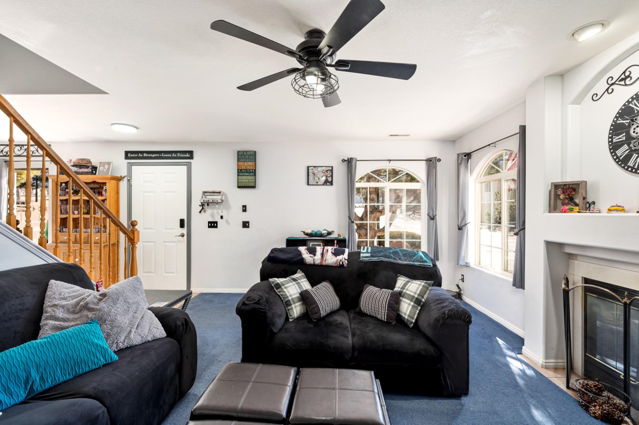 195 E Fiddlers Canyon RD #24 Cedar City, UT 84721 home for sale, MLS#25-258895 - Erika Rogers Photo 9