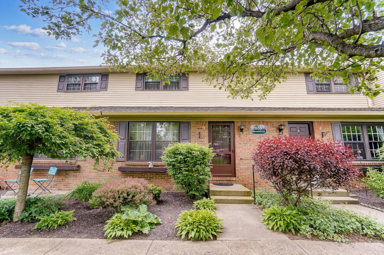 For Sale: $257,500 A condo for sale for sale at 655 Providence Ave