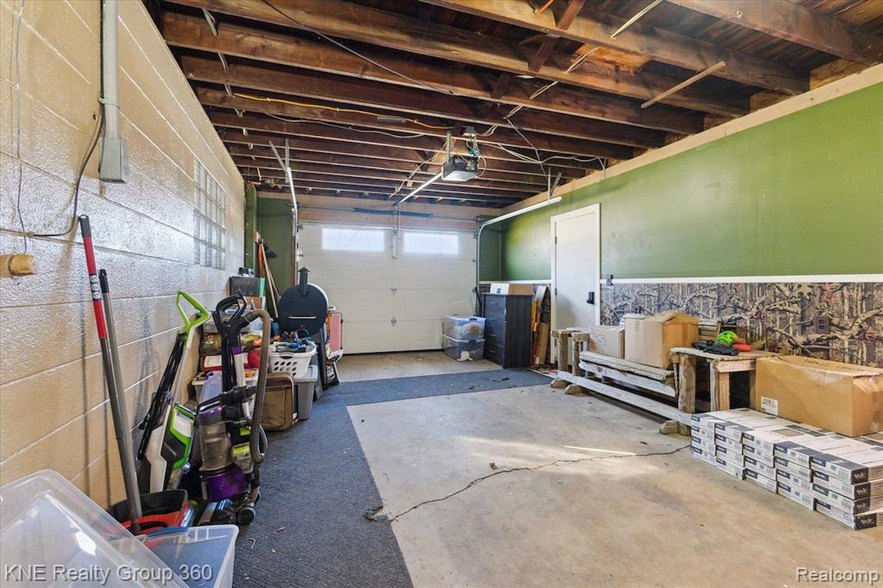 305 W Grand Ave in Mt. Pleasant, MI Photo 18