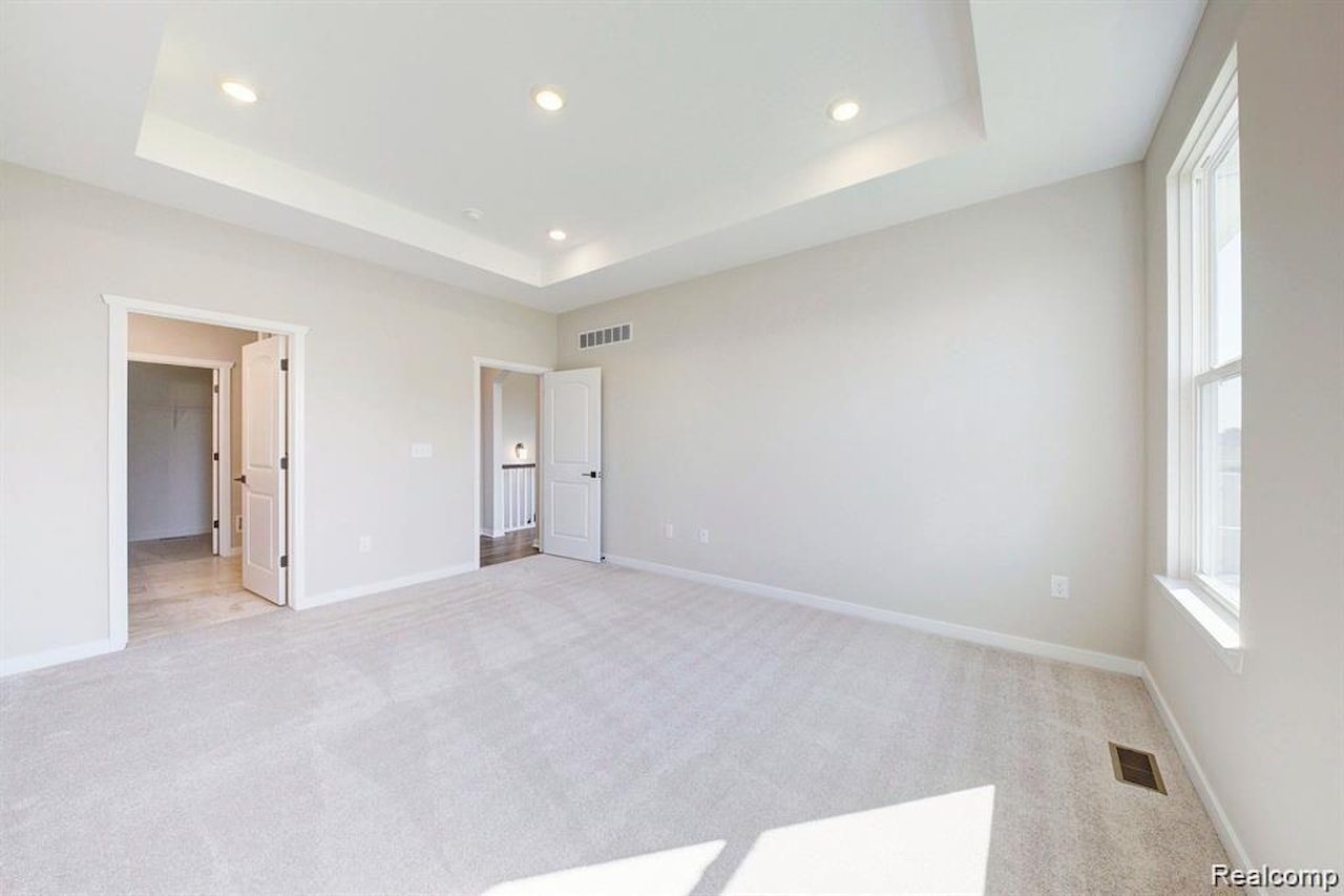 308 Mcdowell Dr in Marion Twp, MI Photo 18