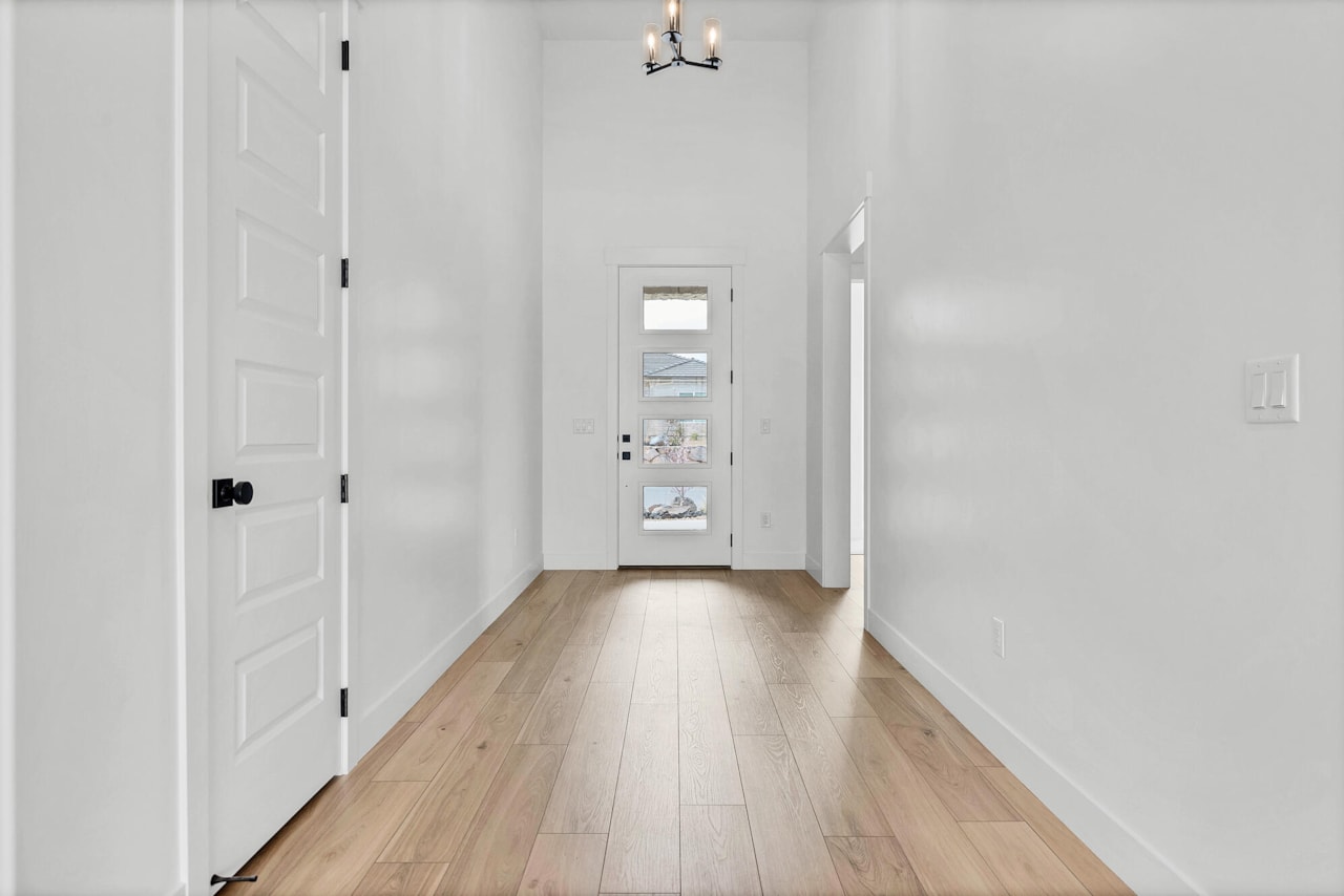 1279 E Libra ST Washington, UT 84780 home for sale, MLS#25-259417 - Erika Rogers Photo 6