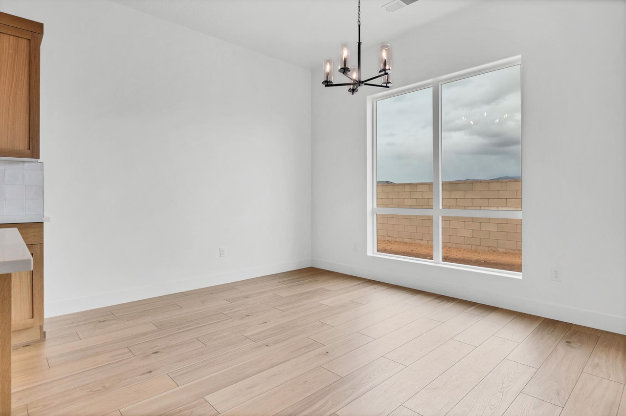 1279 E Libra ST Washington, UT 84780 home for sale, MLS#25-259417 - Erika Rogers Photo 10