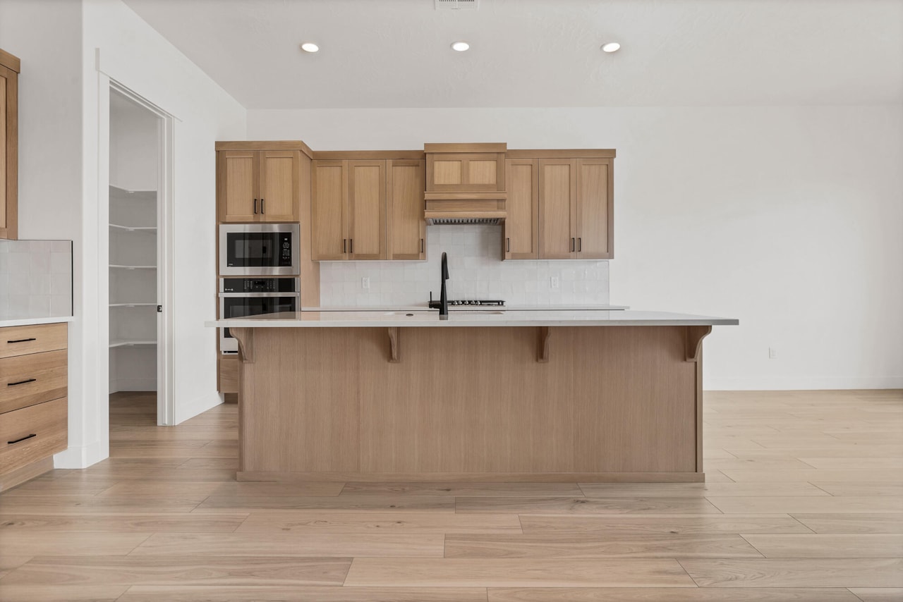 1279 E Libra ST Washington, UT 84780 home for sale, MLS#25-259417 - Erika Rogers Photo 11