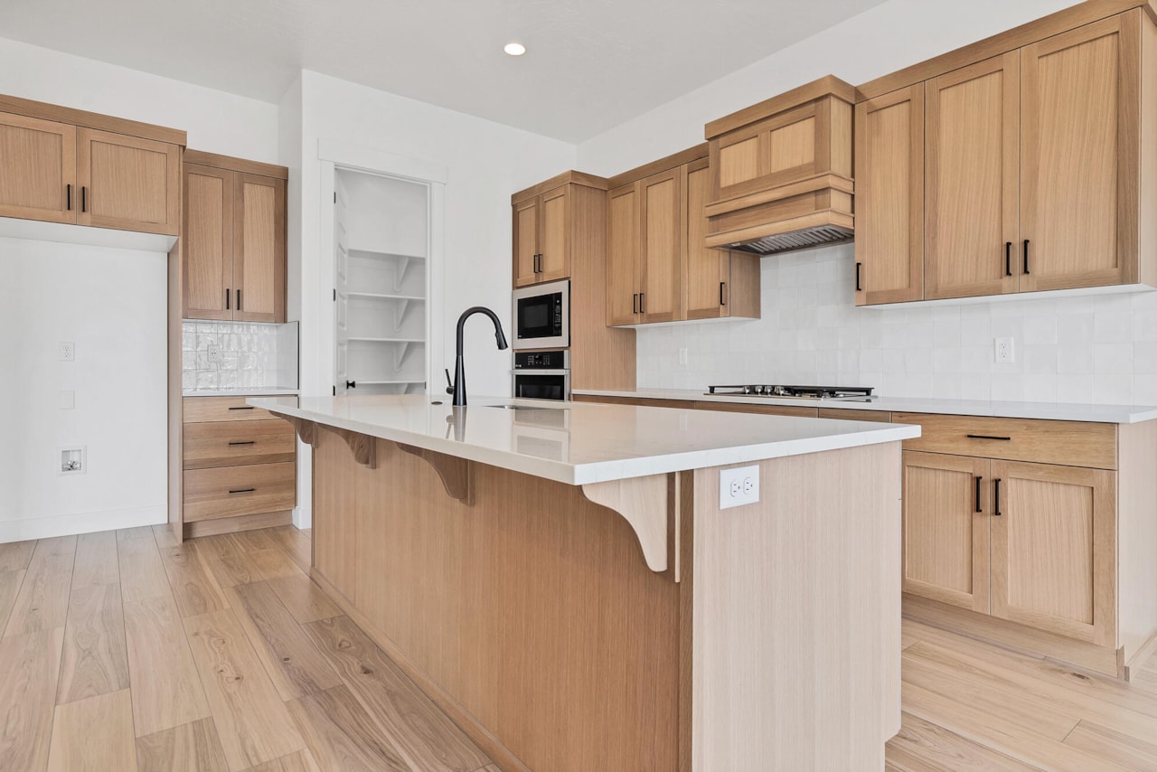 1279 E Libra ST Washington, UT 84780 home for sale, MLS#25-259417 - Erika Rogers Photo 12