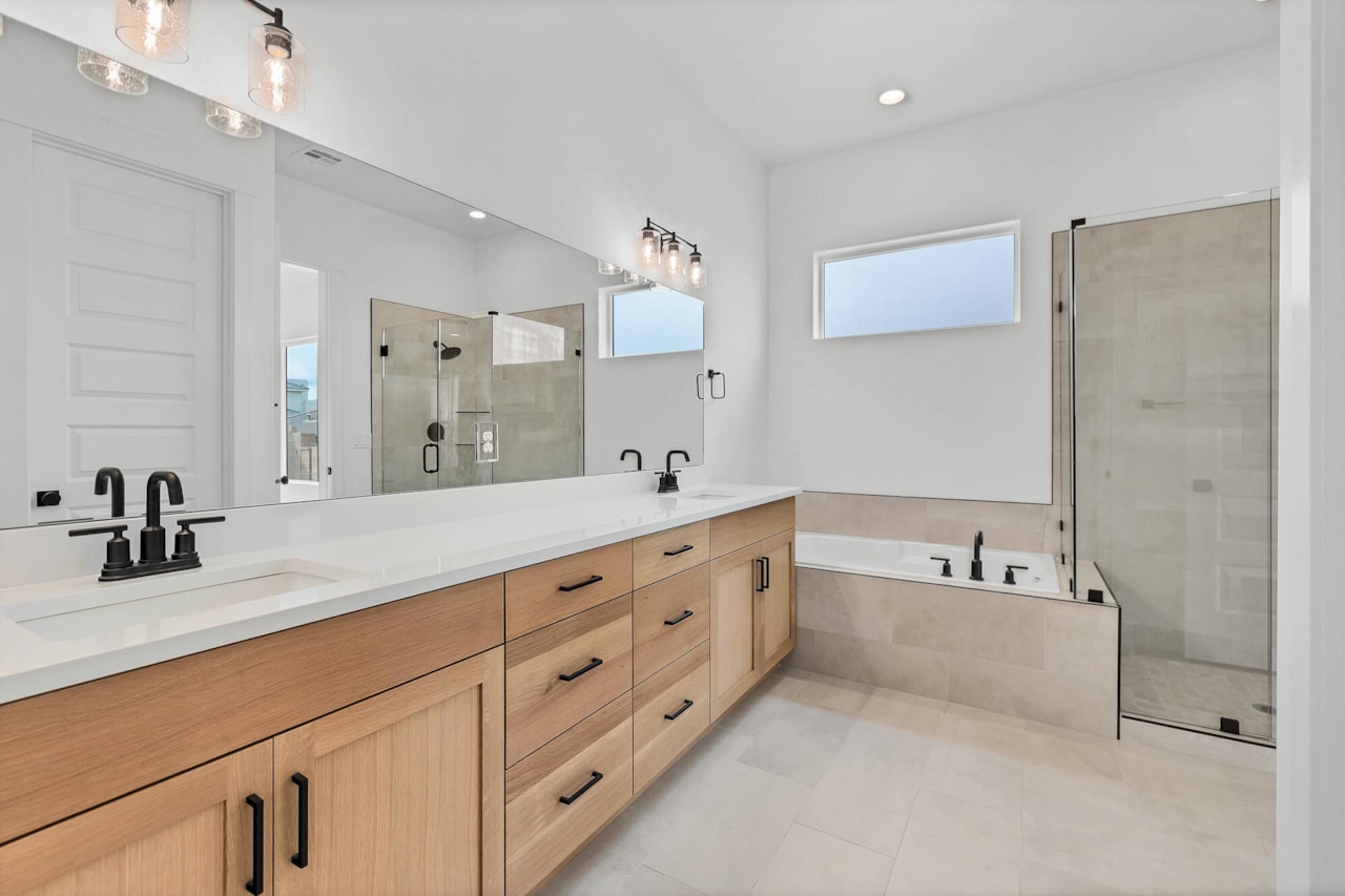 1279 E Libra ST Washington, UT 84780 home for sale, MLS#25-259417 - Erika Rogers Photo 17