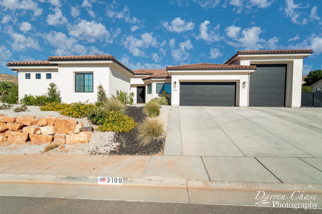 3169 S Pecos DR Washington, UT 84780 home for sale, MLS#25-259680 - Erika Rogers Photo 2