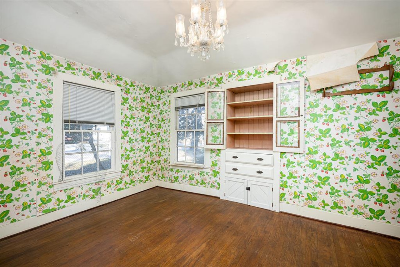 303 E Middle St in Chelsea, MI Photo 11