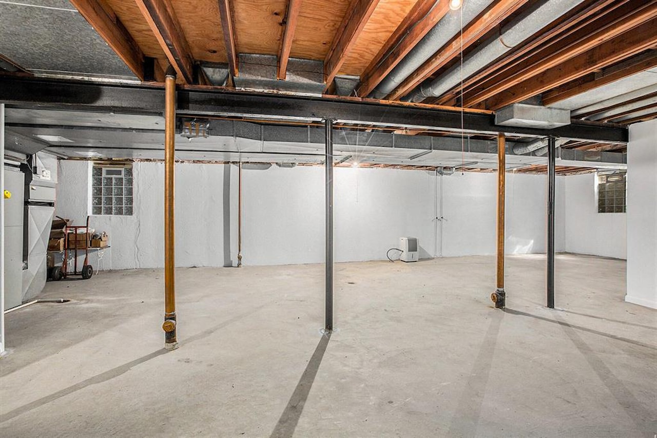 1625 Arlington Blvd in Ann Arbor, MI Photo 28