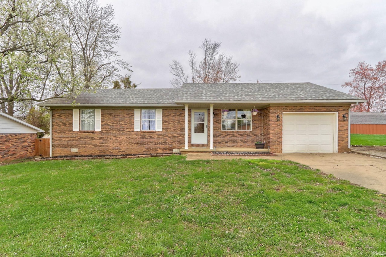 1113 Perkins Drive Boonville, IN 47601 | MLS 202510839