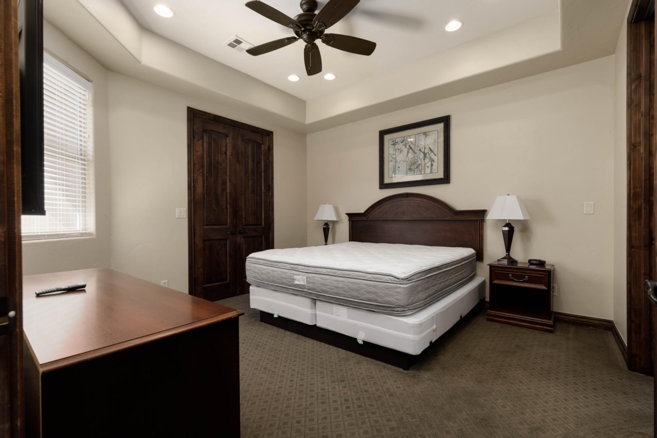 2018 N Pebble Beach DR Washington, UT 84780 home for sale, MLS#25-259540 - Erika Rogers Photo 6