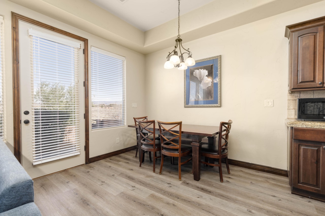 2020 N Pebble Beach DR Washington, UT 84780 home for sale, MLS#25-259597 - Erika Rogers Photo 7