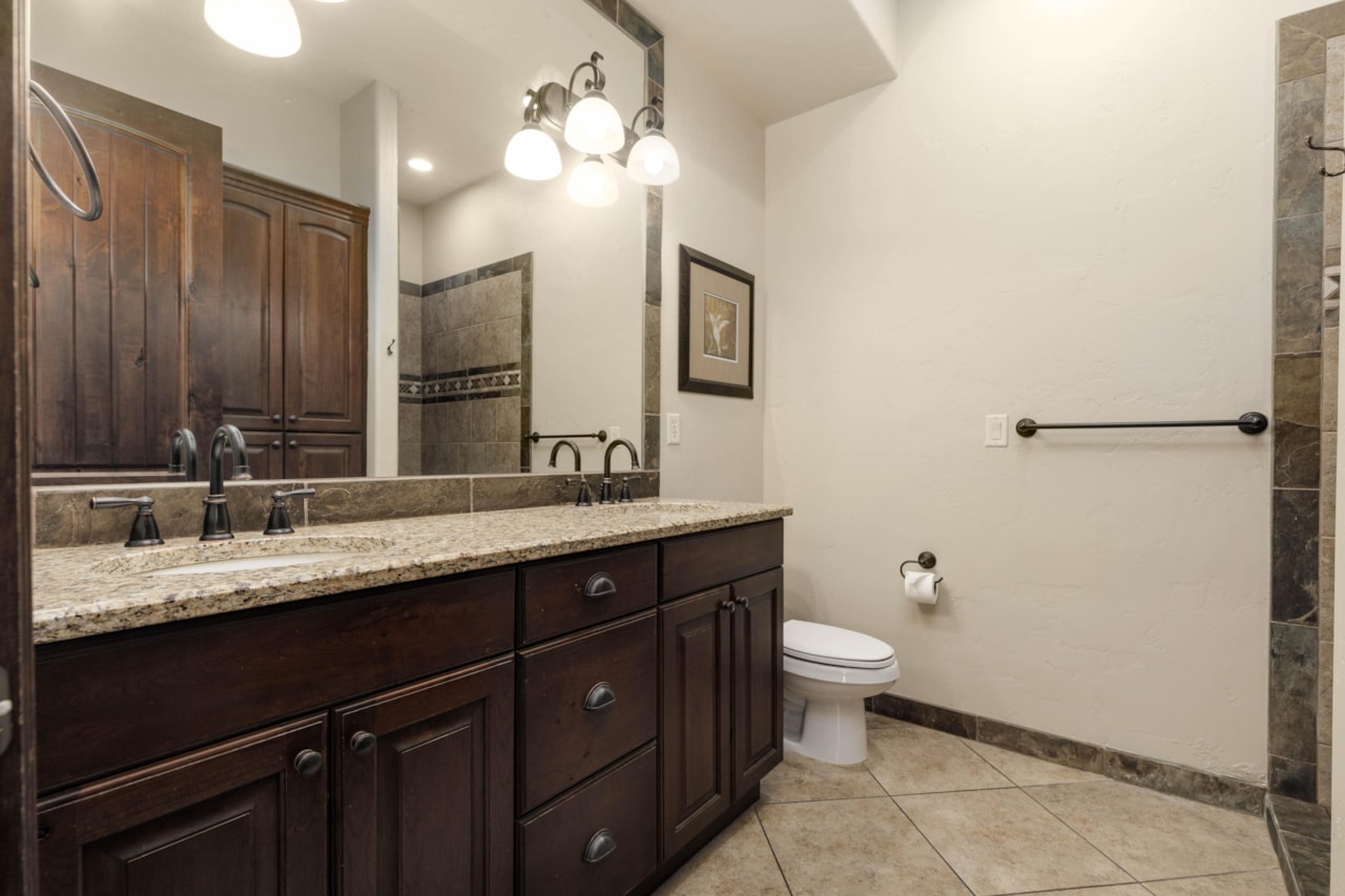 2018 N Pebble Beach DR Washington, UT 84780 home for sale, MLS#25-259540 - Erika Rogers Photo 8