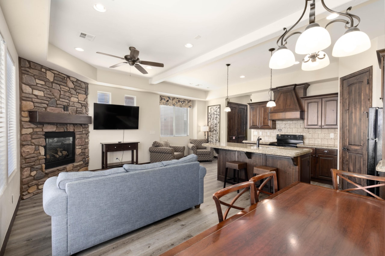 2018 N Pebble Beach DR Washington, UT 84780 home for sale, MLS#25-259540 - Erika Rogers Photo 16