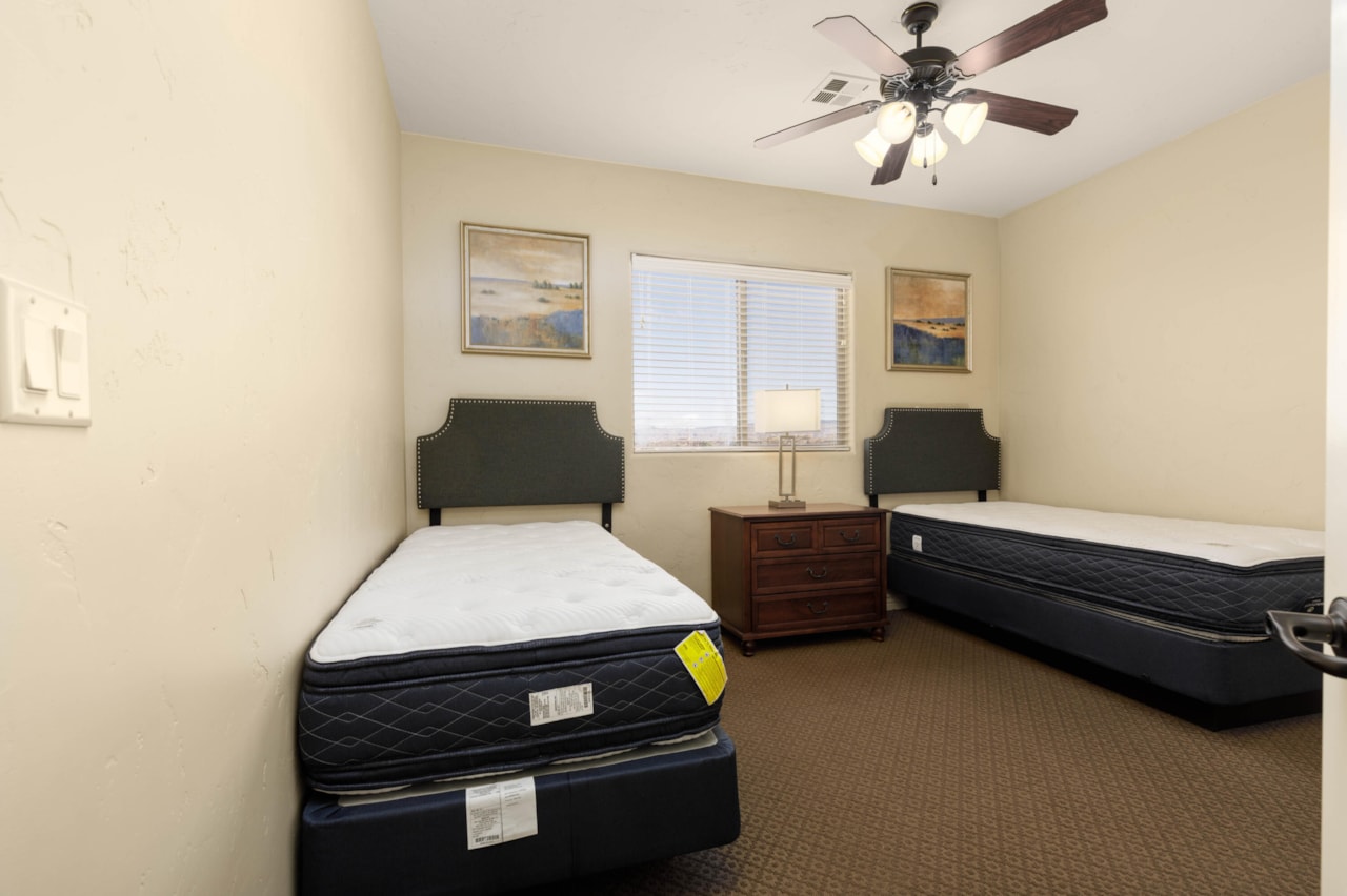 2020 N Pebble Beach DR Washington, UT 84780 home for sale, MLS#25-259597 - Erika Rogers Photo 21