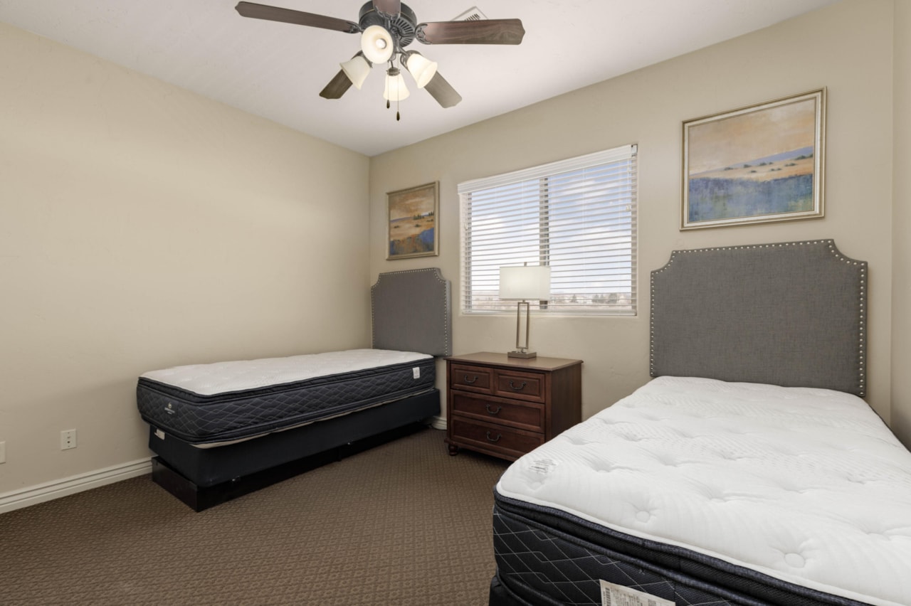 2018 N Pebble Beach DR Washington, UT 84780 home for sale, MLS#25-259540 - Erika Rogers Photo 20