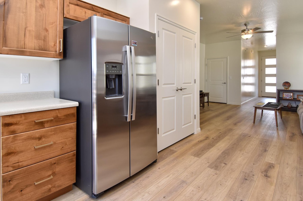 363 S Deep Creek DR Washington, UT 84780 home for sale, MLS#25-260139 - Erika Rogers Photo 11