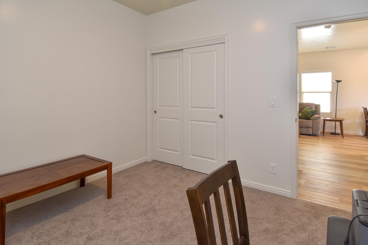 363 S Deep Creek DR Washington, UT 84780 home for sale, MLS#25-260139 - Erika Rogers Photo 17