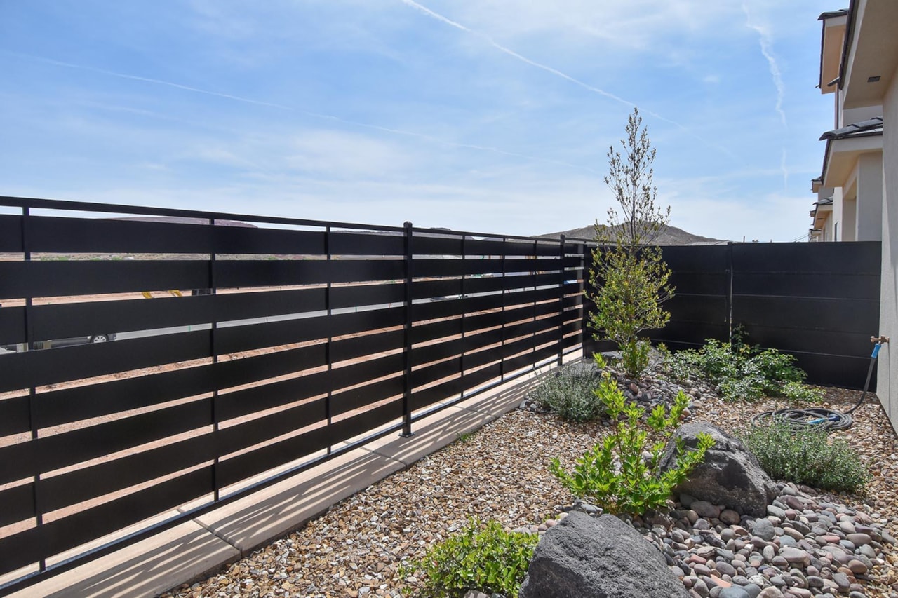 363 S Deep Creek DR Washington, UT 84780 home for sale, MLS#25-260139 - Erika Rogers Photo 22