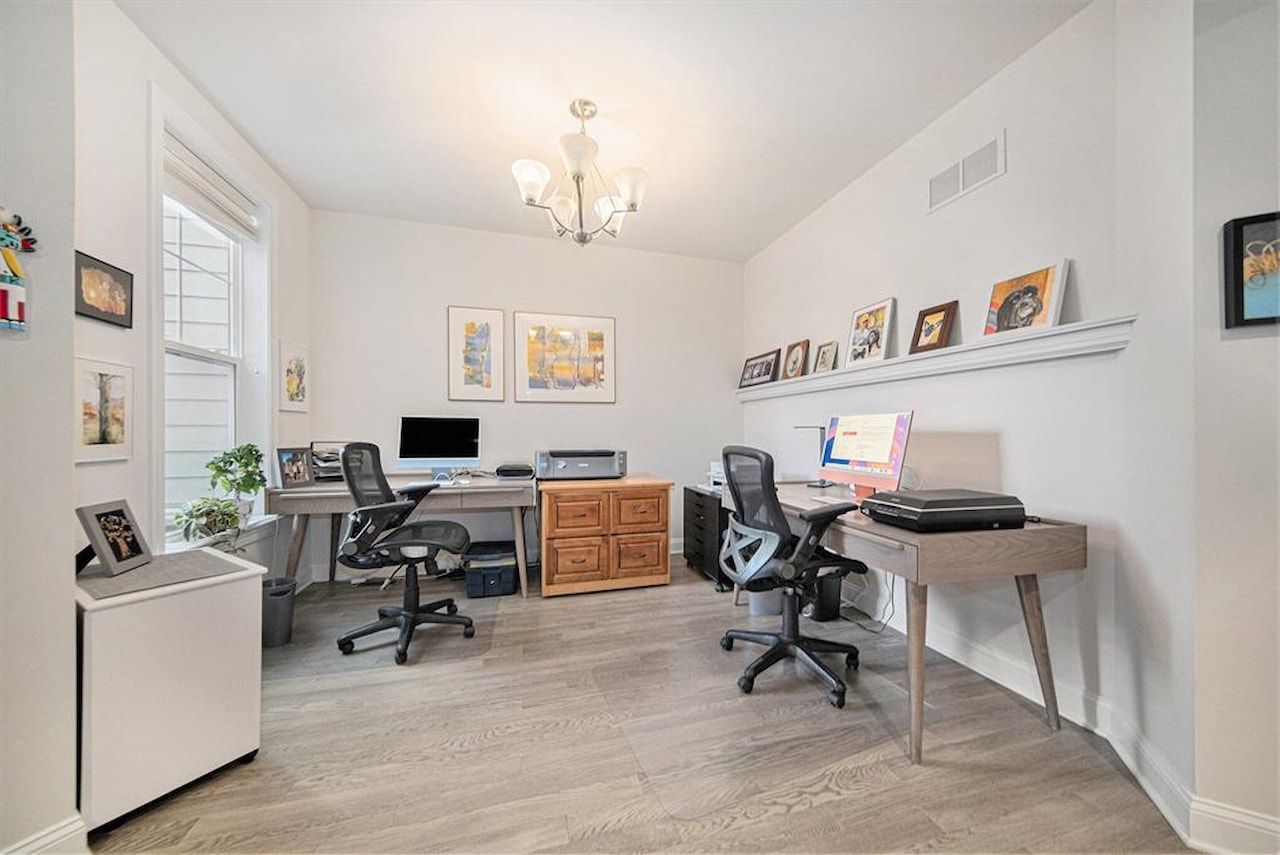 3092 N Spurway Dr in Ann Arbor, MI Photo 4