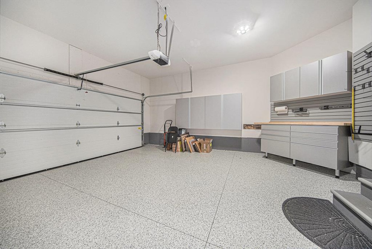 3092 N Spurway Dr in Ann Arbor, MI Photo 36
