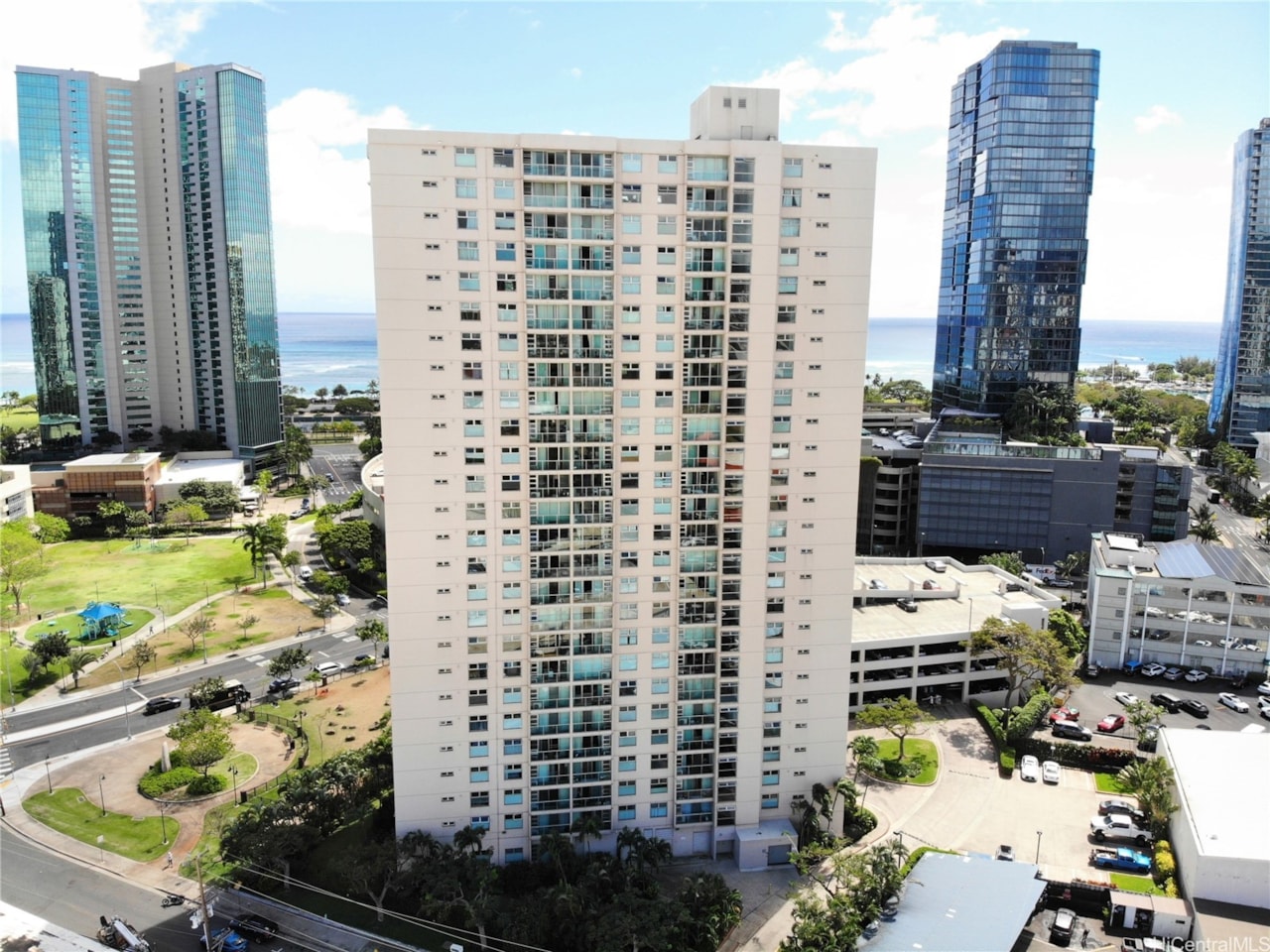 1133 Waimanu St #2201 Honolulu, HI 96814 | MLS 202509828