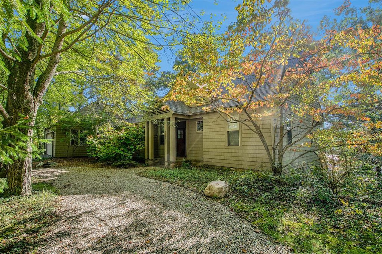 9220 Glenbrook Rd in Dexter Twp, MI Photo 4