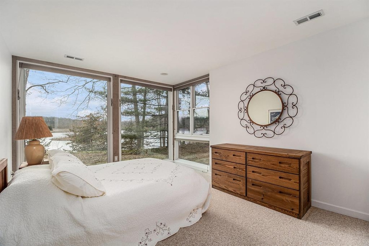 9220 Glenbrook Rd in Dexter Twp, MI Photo 32