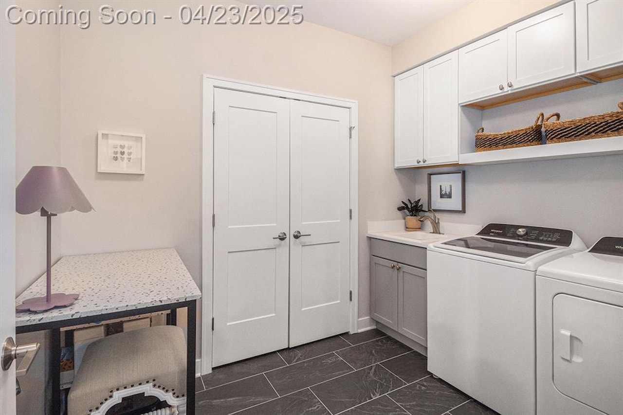 622 Boardwalk Ln in Dexter, MI Photo 20
