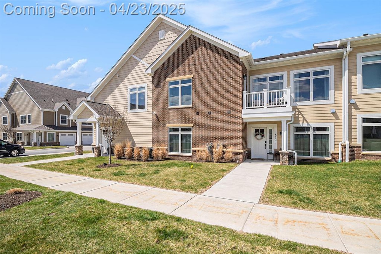 622 Boardwalk Ln in Dexter, MI Photo 24
