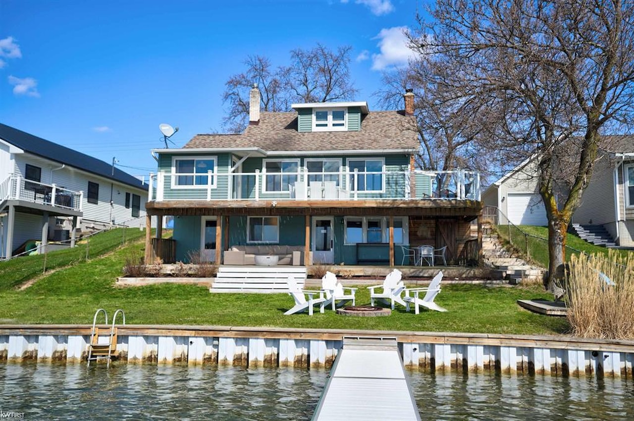 14252 Dartmouth Dr in Fenton Twp, MI Photo 9