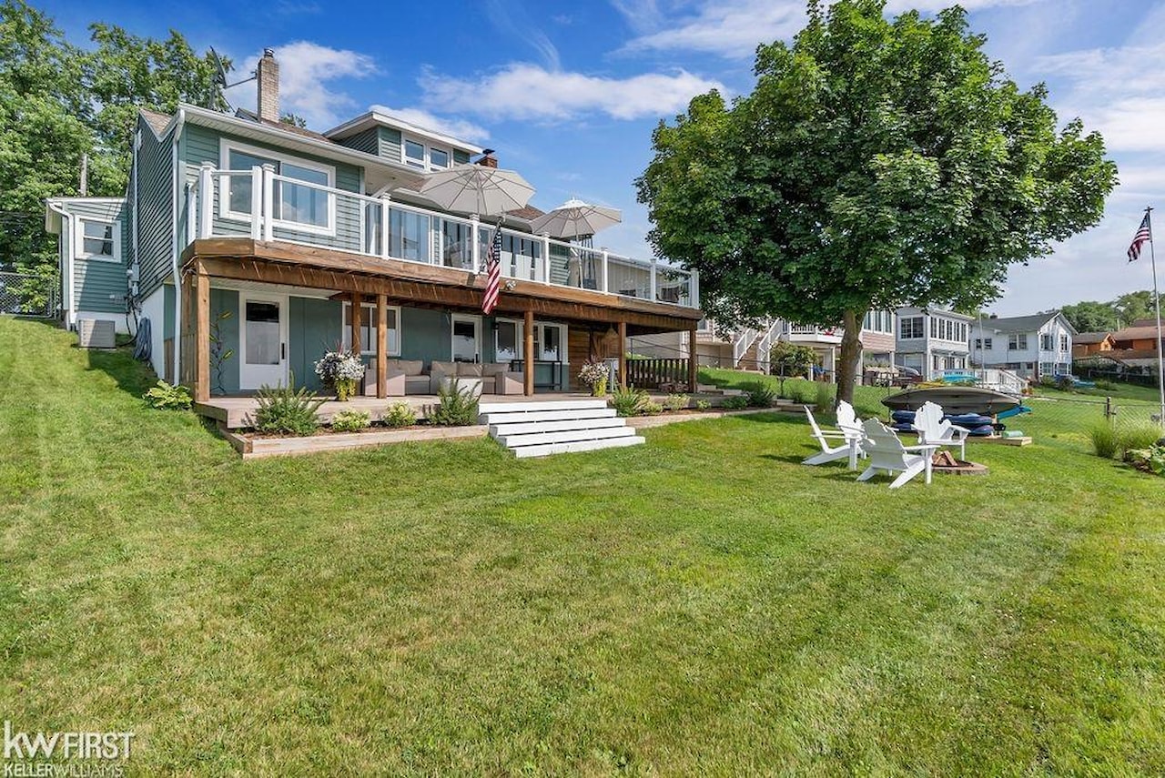 14252 Dartmouth Dr in Fenton Twp, MI Photo 63