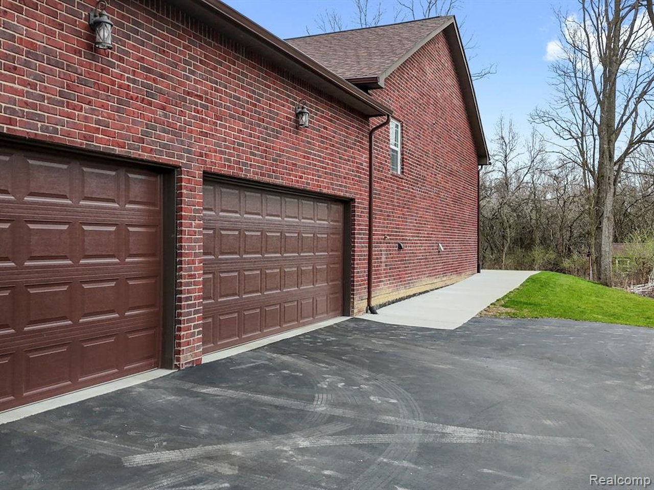 6750 Sunset Dr in Salem Twp, MI Photo 2